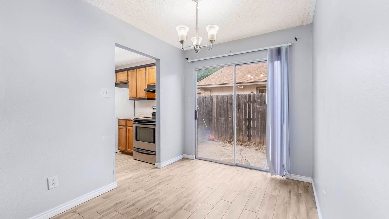 5204 Gawain Dr #5204 - Photo 2 of 15