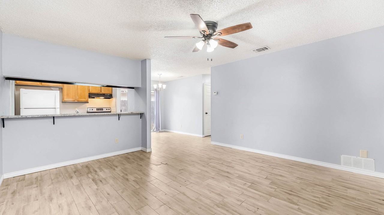 5204 Gawain Dr #5204 - Photo 3 of 15