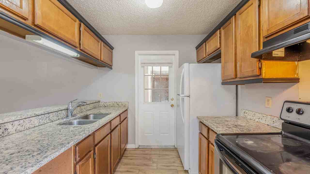 5204 Gawain Dr #5204 - Photo 5 of 15