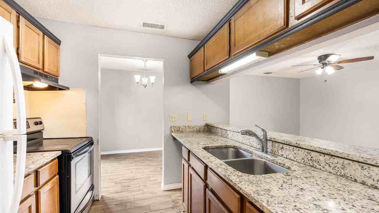 5204 Gawain Dr #5204 - Photo 6 of 15