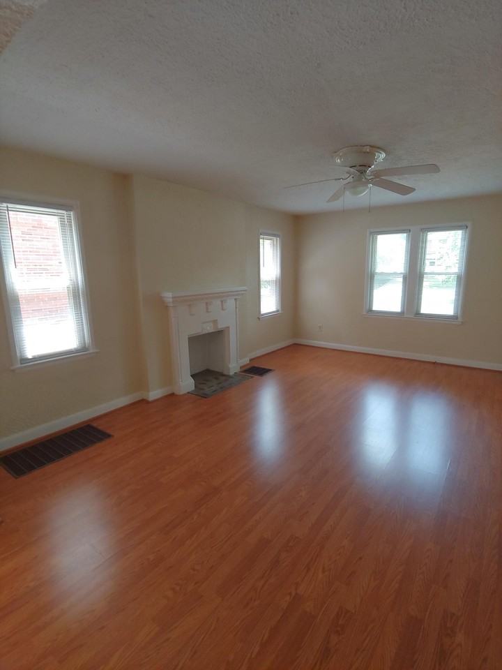 1566 Northwest Blvd #3 - Photo 4 of 10