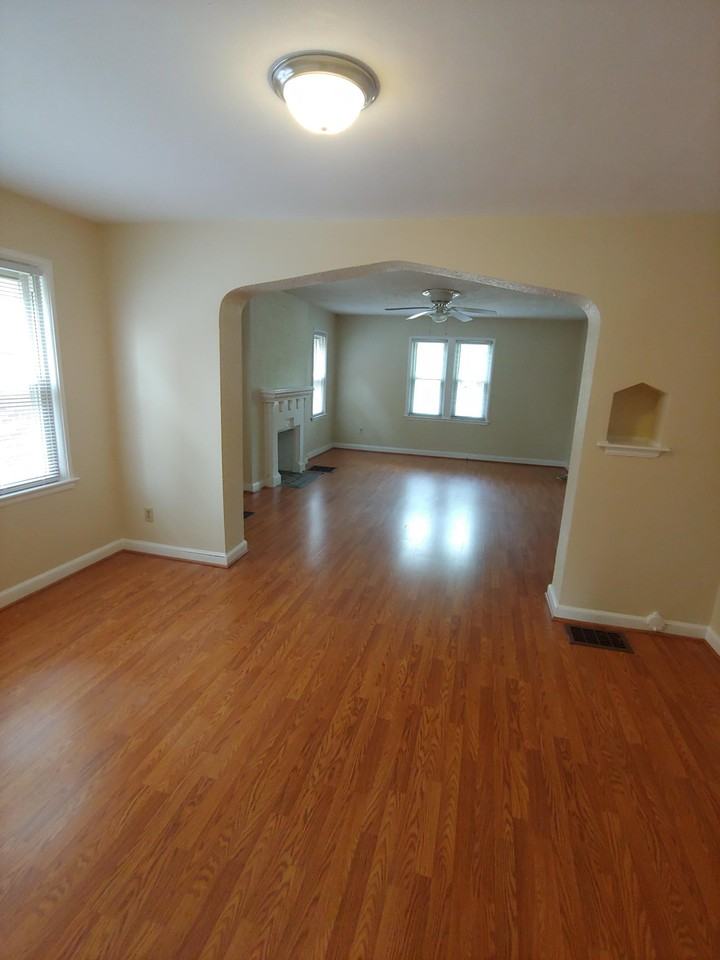 1566 Northwest Blvd #3 - Photo 5 of 10