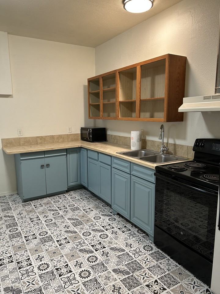 276 Adams Street #B - Photo 5 of 9