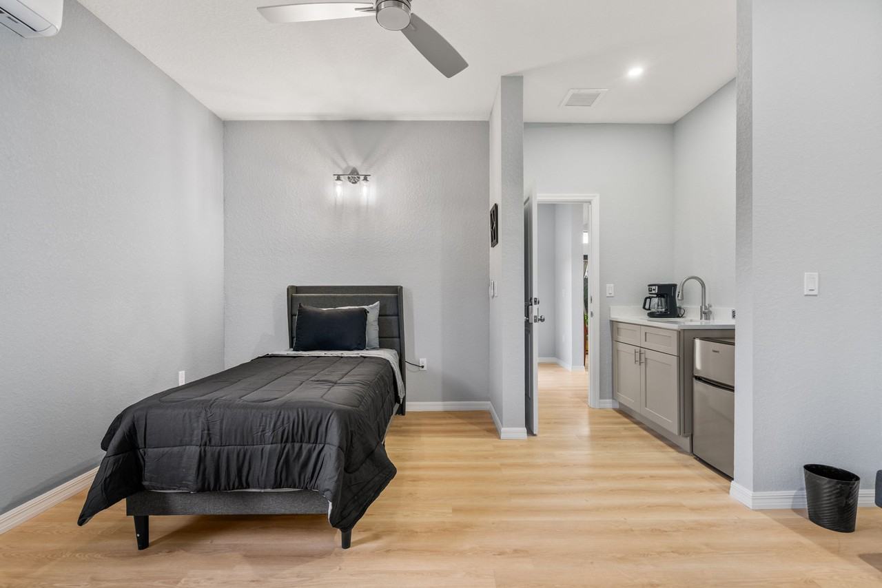 5479 S Biscayne Dr #A - Photo 4 of 9