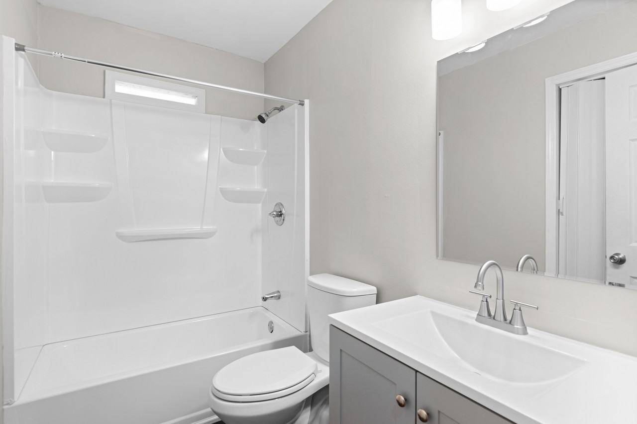 1380 Plaza Ave Sw #NA - Photo 4 of 18