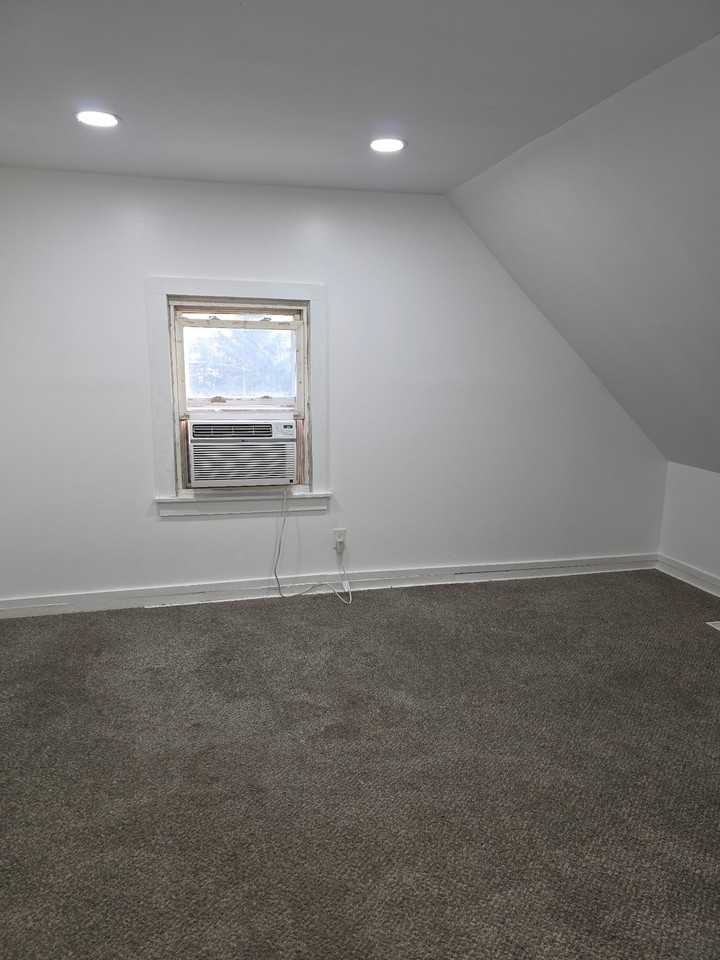 300 W Burnham St #NA - Photo 3 of 13