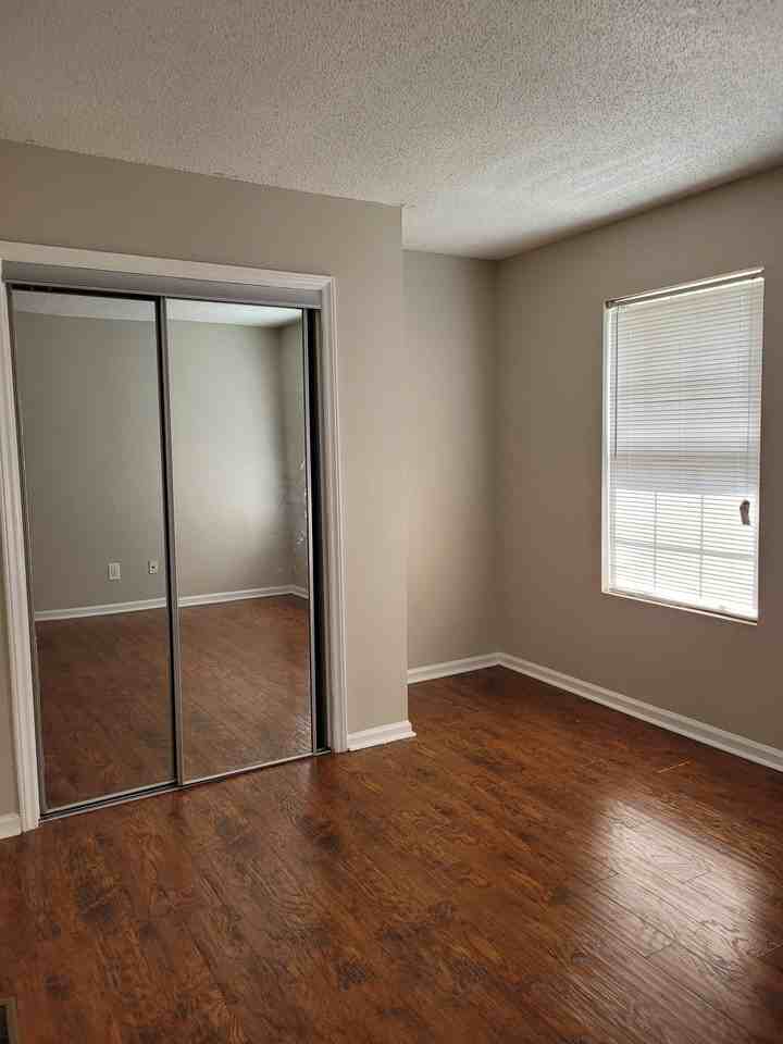 4220 Craig Ave #D - Photo 3 of 10