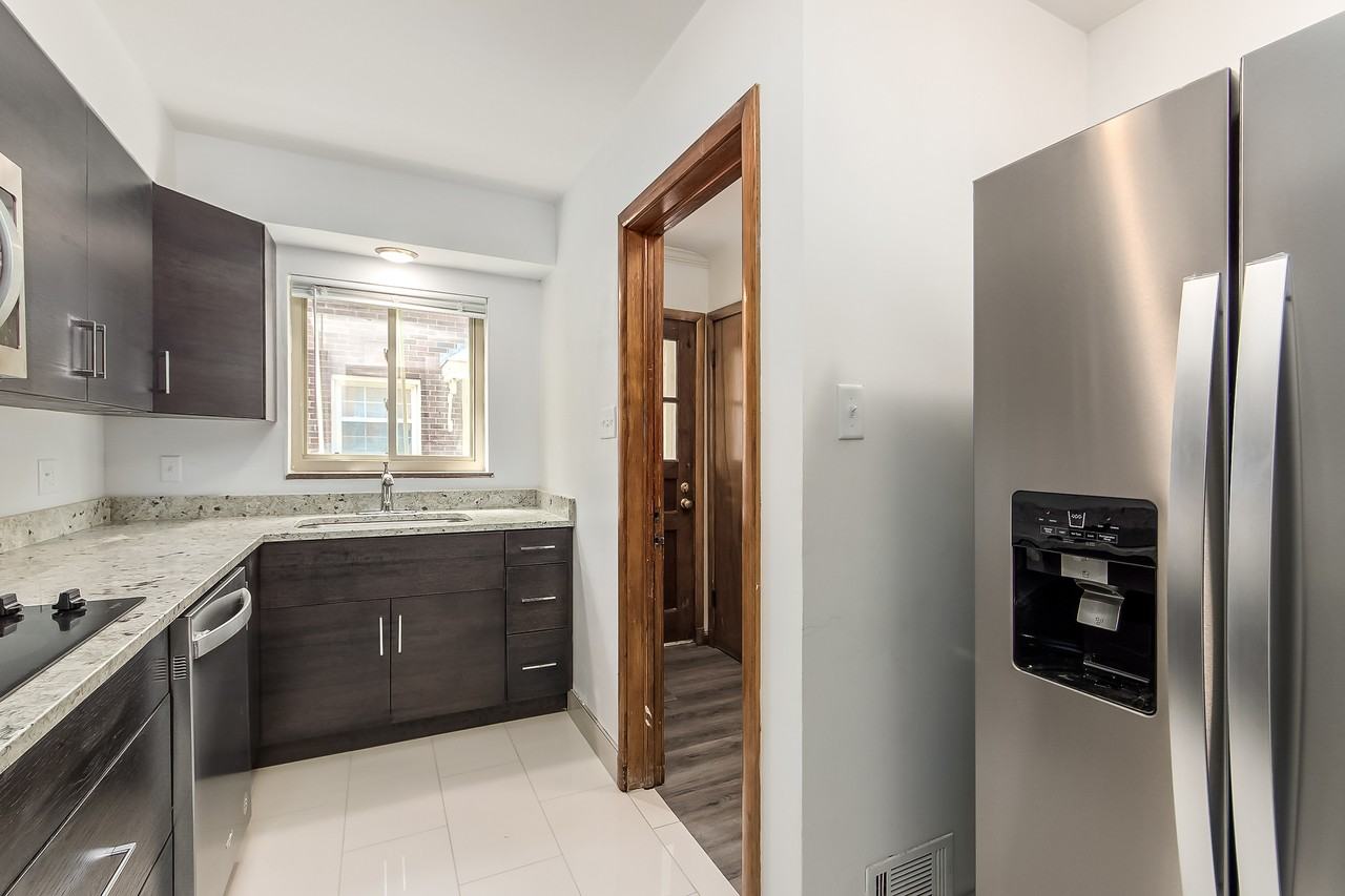 662 Eastmoor Blvd - Photo 3 of 23