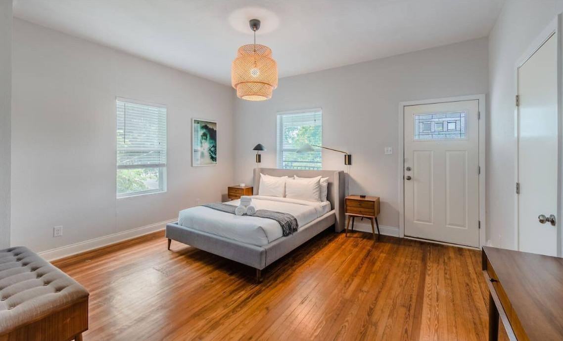 1704 S Akard LLC - Photo 4 of 8