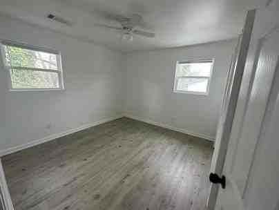 1147 Triple Hill Dr - Photo 4 of 10