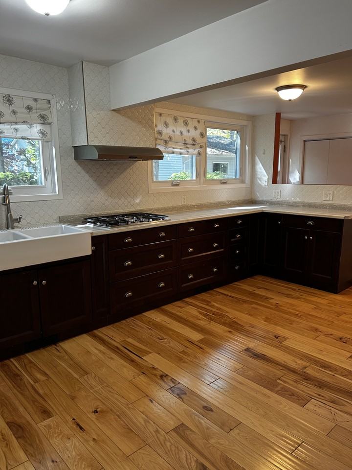 1941 Lakeshore Rd #1 - Photo 3 of 22