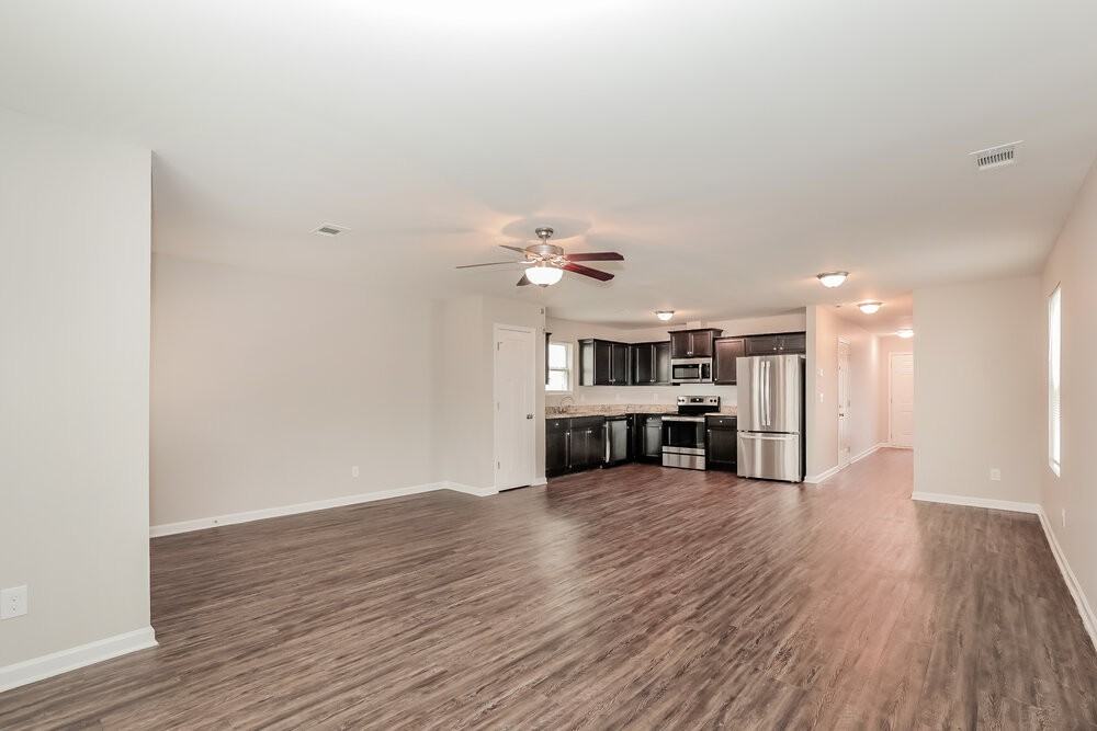 6364 Avery St Sw - Photo 5 of 17