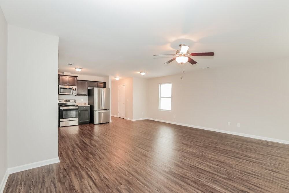 6364 Avery St Sw - Photo 6 of 17