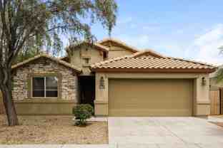 8822 W Pioneer St - Photo 1 of 1