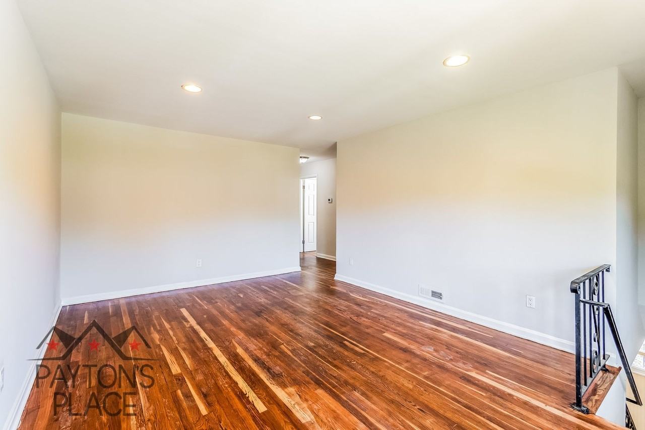 4413 Lyons St - Photo 7 of 21