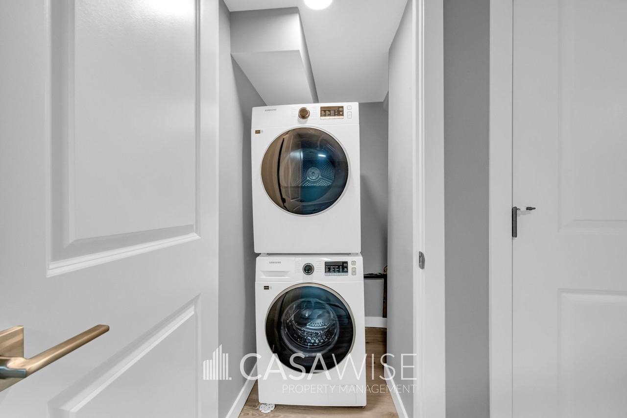 10248 157 Street NW #BS - Photo 3 of 12