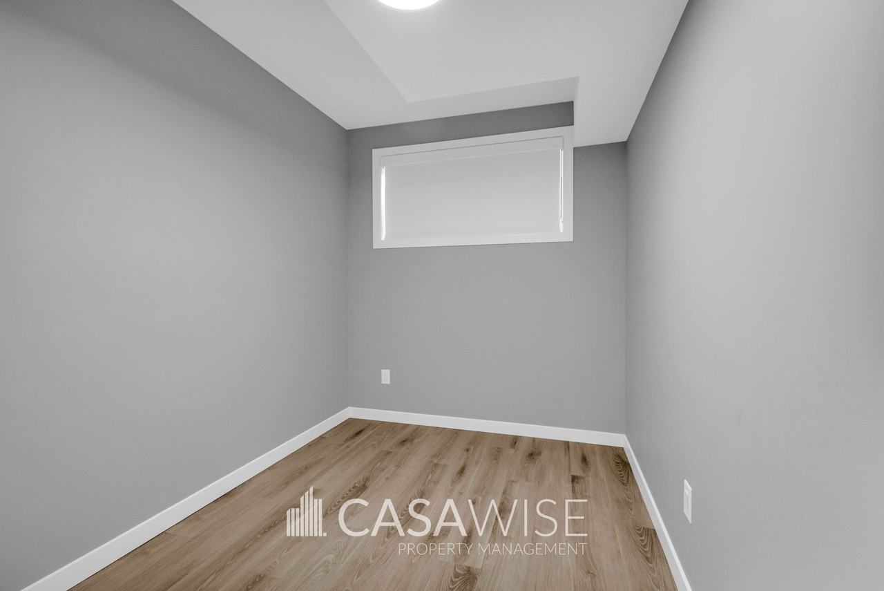 10248 157 Street NW #BS - Photo 6 of 12