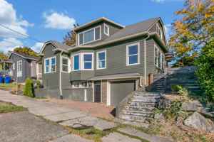 featured image of 601 23rd Ave E