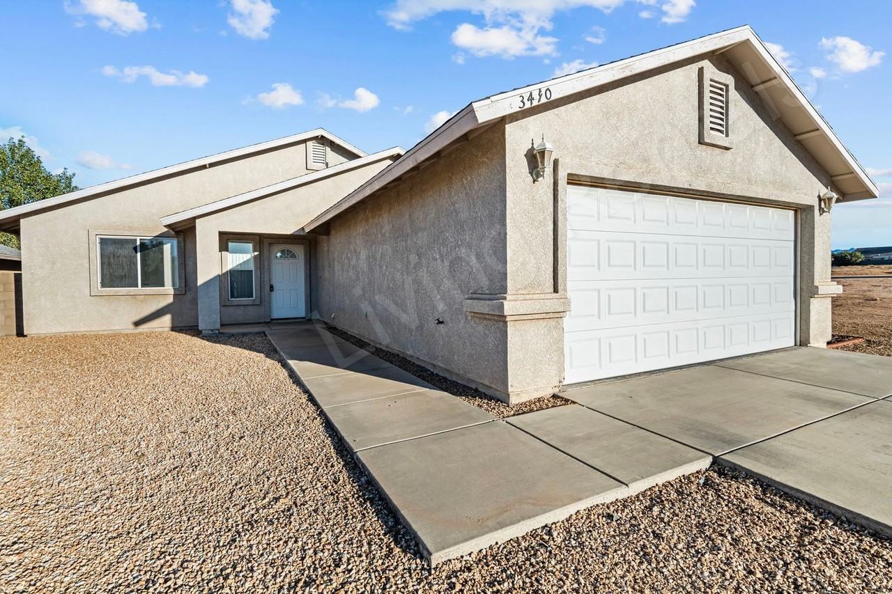 3470 N Jewel St - Photo 3 of 24