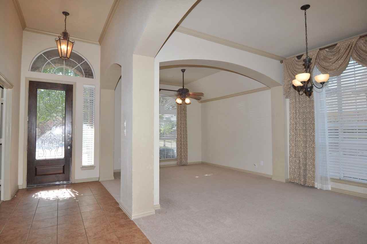 3701 Burgee Court - Photo 2 of 34