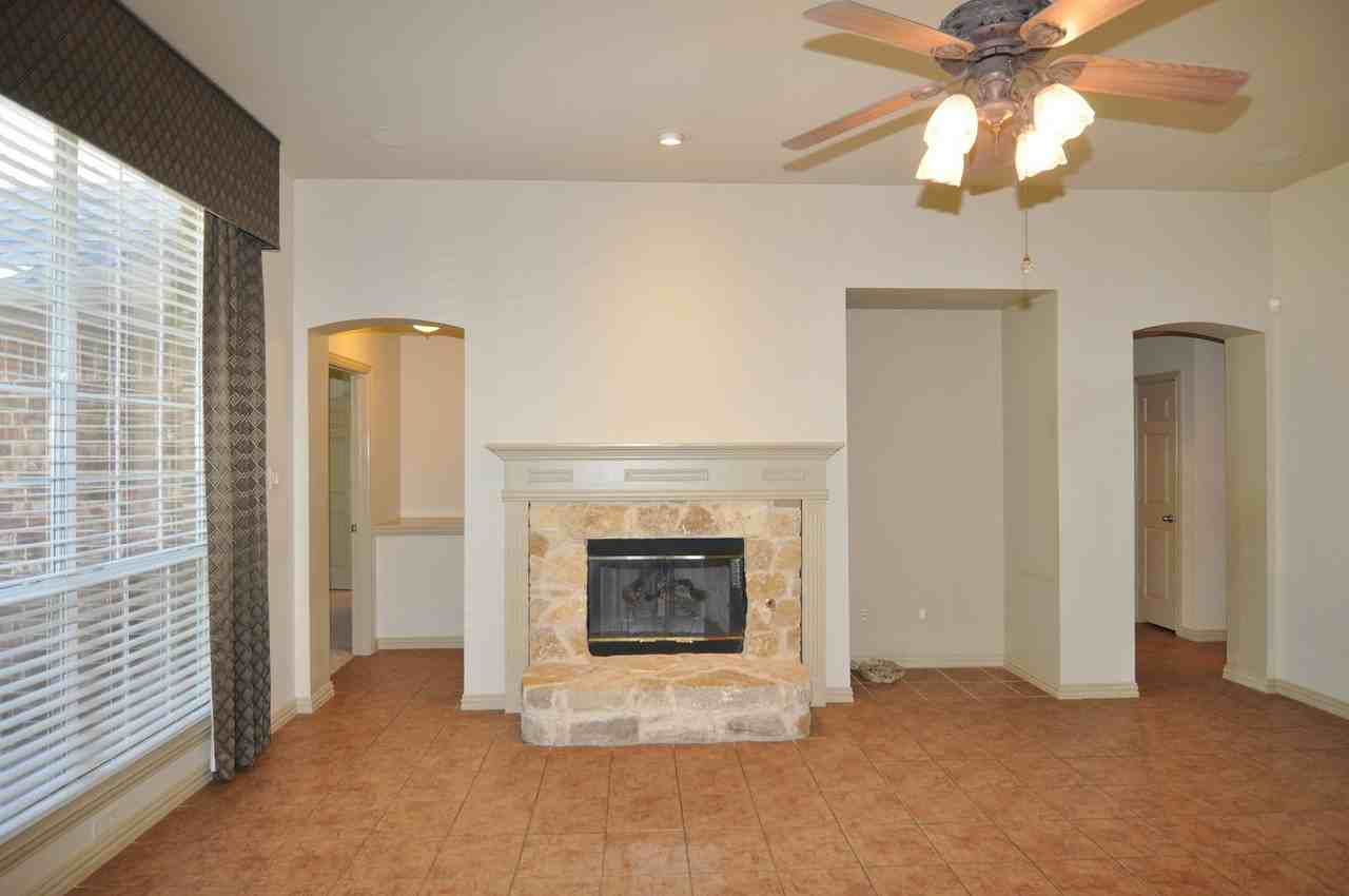 3701 Burgee Court - Photo 7 of 34