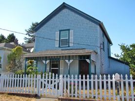 1042 Blaine St - Photo 1 of 1