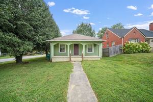 featured image of 134 S Maple St