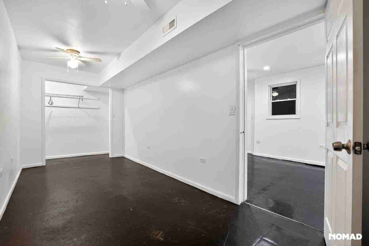 2332 S Marshall Blvd - Photo 4 of 32