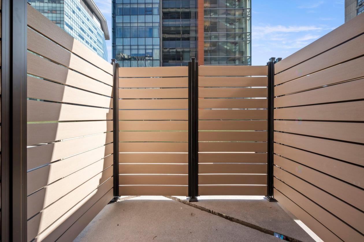 1625 Boulevard De Maisonneuve Ouest #409 - Photo 6 of 10