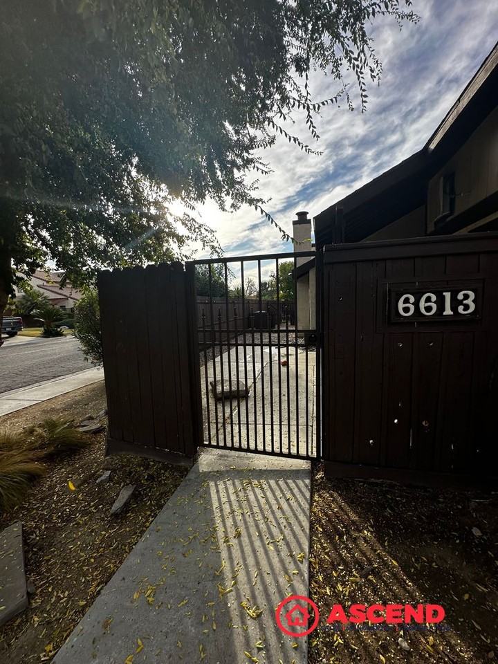 6613 Tranquil Cove Ct - Photo 3 of 27