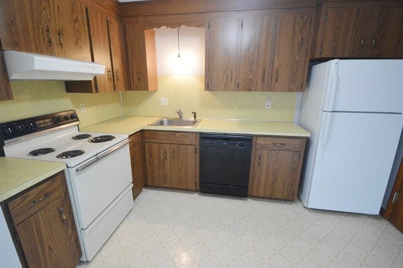 15 Mayo Dr #34 - Photo 2 of 32