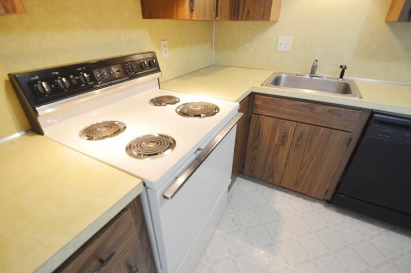 15 Mayo Dr #34 - Photo 3 of 32