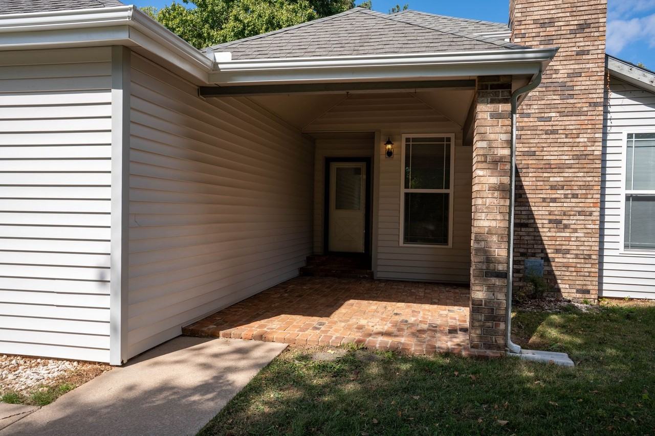 4135 E Autumn Ct - Photo 4 of 28