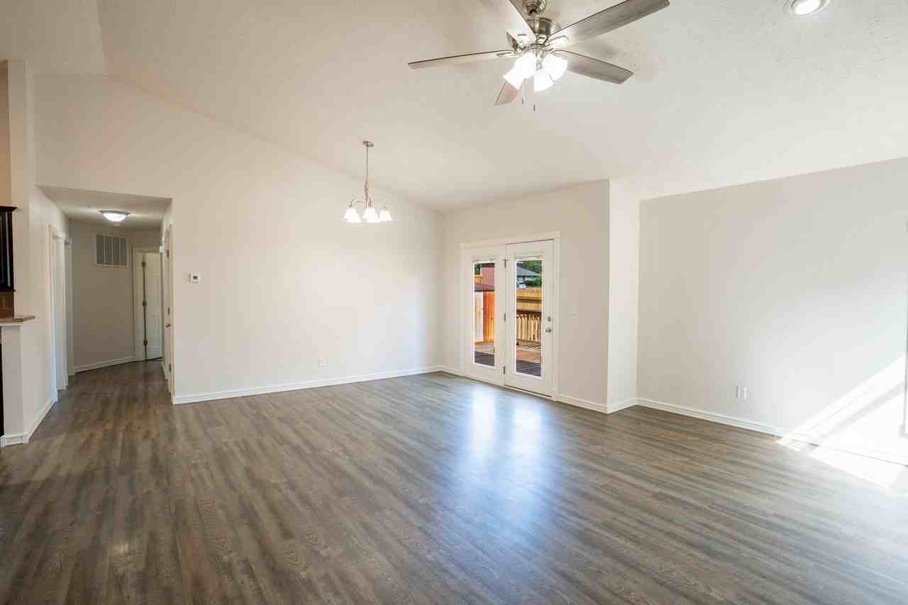 4135 E Autumn Ct - Photo 7 of 28