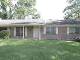 305 W Florida Ave - Photo 1 of 1