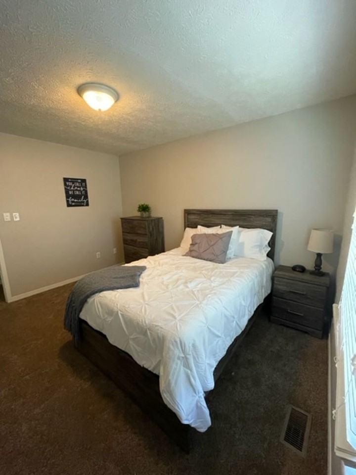 771 E Waterloo Ct - Photo 2 of 7