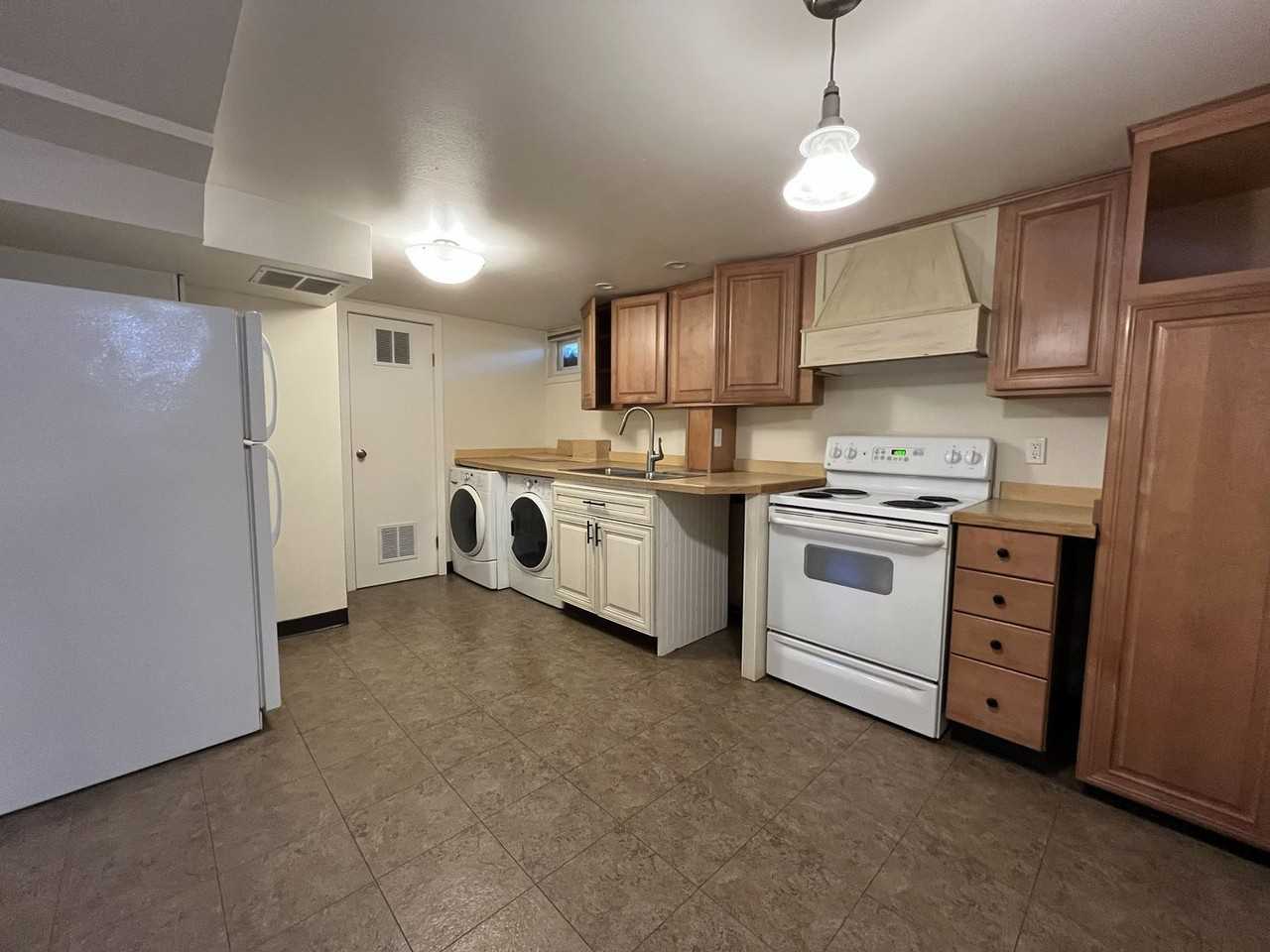 10920 Southeast Cherry Blossom Drive #B - Photo 7 of 23