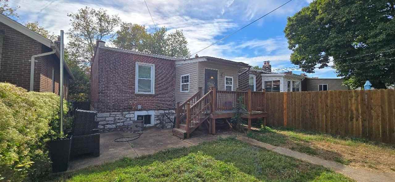 5027 Rosa Avenue - Photo 3 of 9