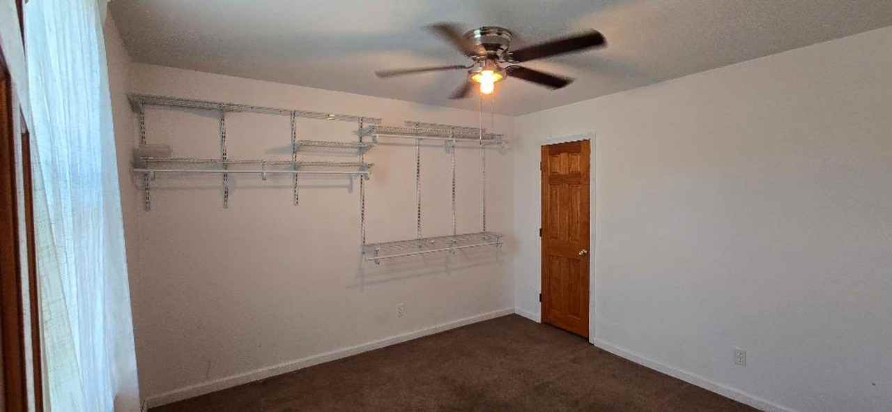 5027 Rosa Avenue - Photo 6 of 9