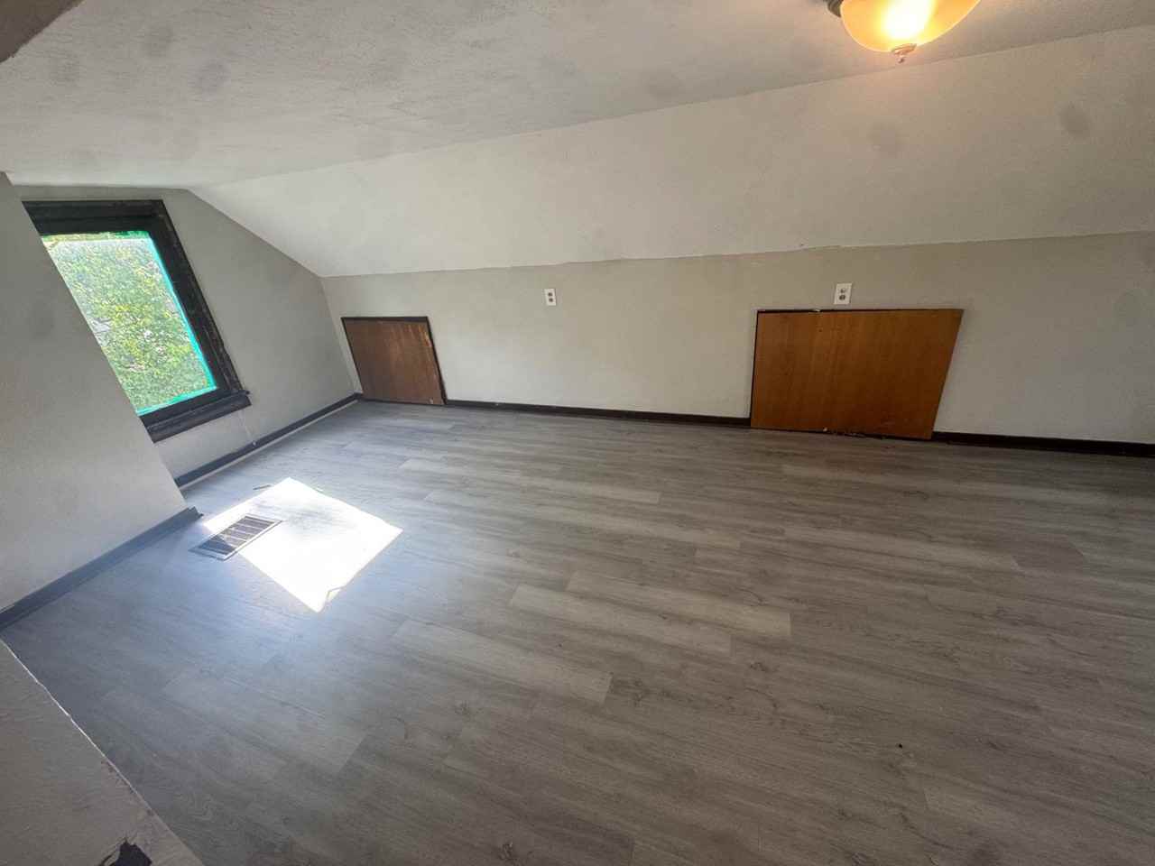 9520 Marah Ave - Photo 2 of 36