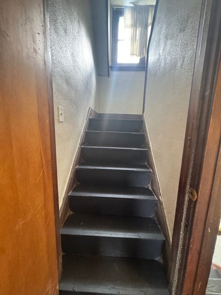 9520 Marah Ave - Photo 7 of 36