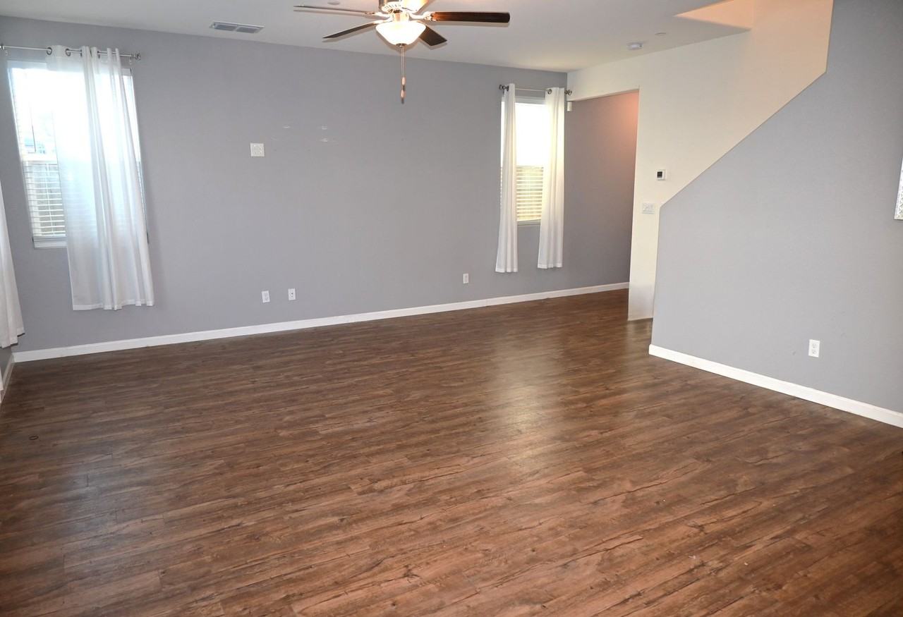 715 Bluestone Drive - Photo 7 of 25