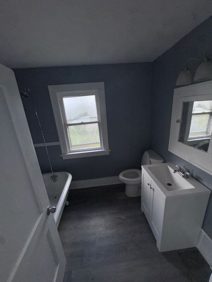 4136 E 135th St - Photo 6 of 24