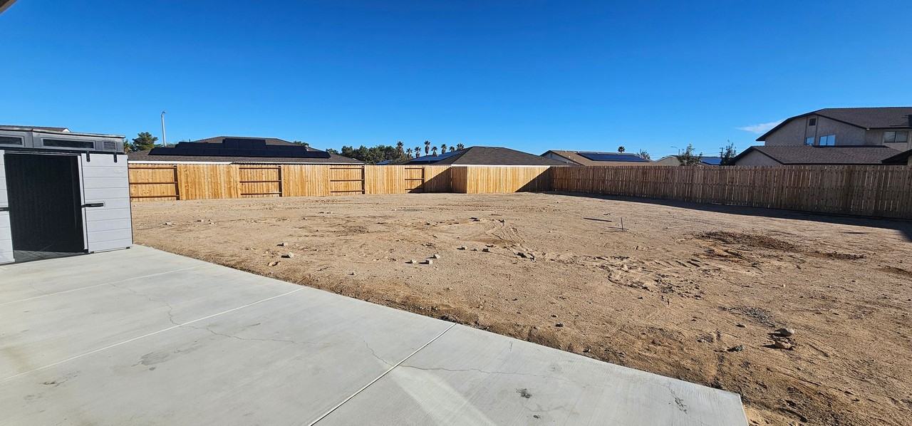 818 Beach Ct - Photo 7 of 18