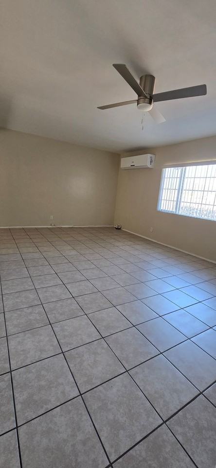 27037 East 9th Street - Photo 7 of 22