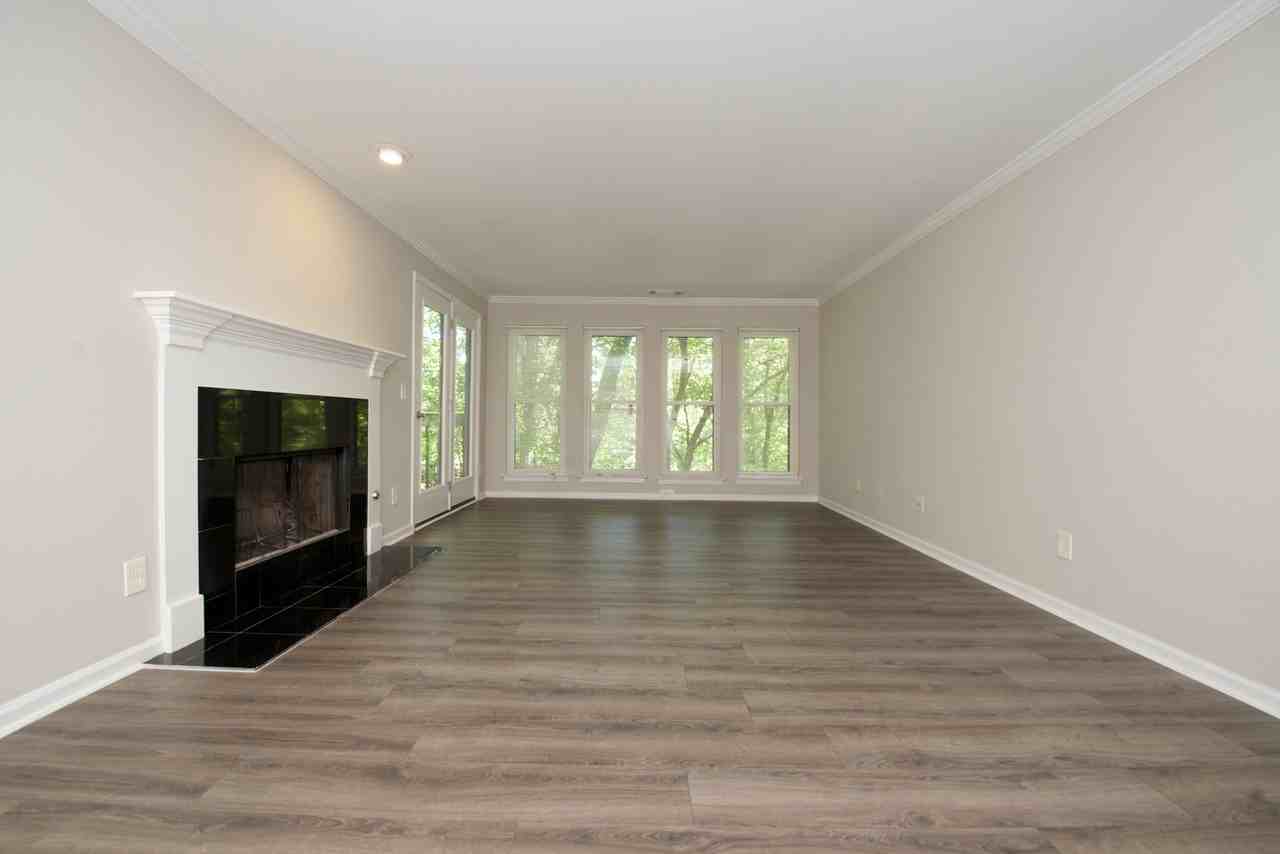 225 Warm Springs Circle - Photo 7 of 15