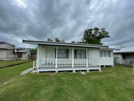 605 N Irwin St - Photo 1 of 1