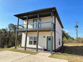 featured image of 114 Garden Ln