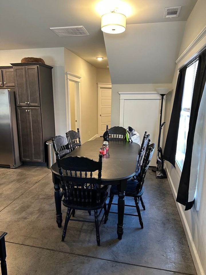 114 Garden Ln - Photo 7 of 18