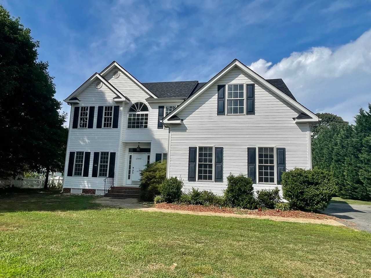 12449 Petersburg St - Photo 2 of 50